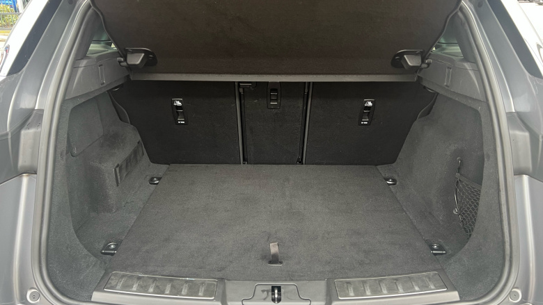 Land Rover Range Rover Evoque 1.5 P300e R-Dynamic HSE 5dr Auto Hatchback